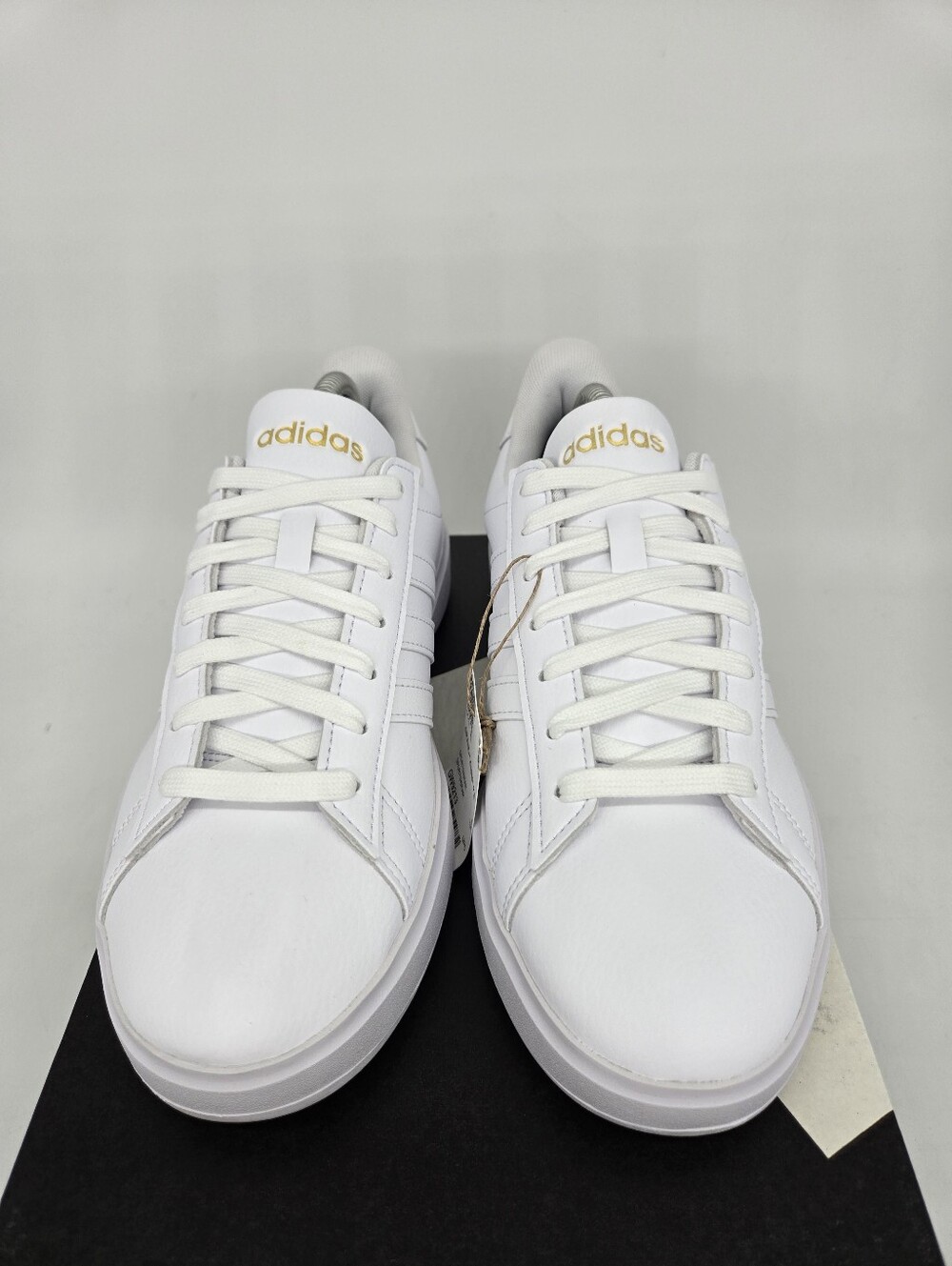 adidas Women's Grand Court 2.0 GW9213 Cloud White Gold Metallic Shoes Size 7 - Picture 2 of 8